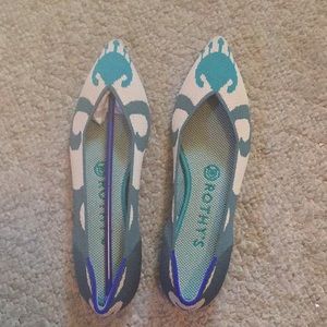 Rothy’s printed point flats